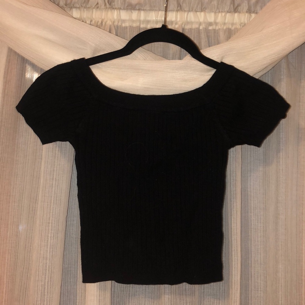 Black Ribbed Crop Top